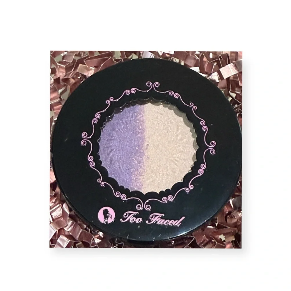 Deadstock: new Too Faced ☯︎︎ OG Eye Shadow Duo ☯︎︎ Mommy Dearest ☯︎︎ in box